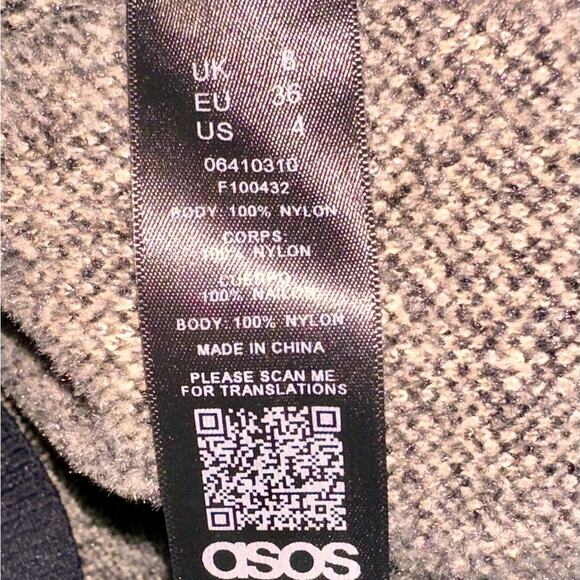 Asos Leopard Print Turtleneck Sweater Blue/Black Chevron, size 4 - Picture 5 of 6